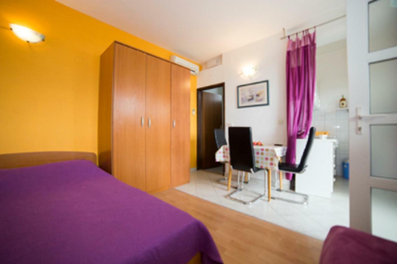 Apartments Kk Celina Esterno foto